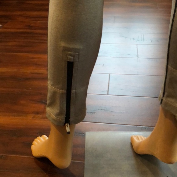 Calvin Klein performance leggings - Picture 6 of 6